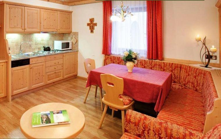 Residence Forcelles San Cassiano  Kamer foto