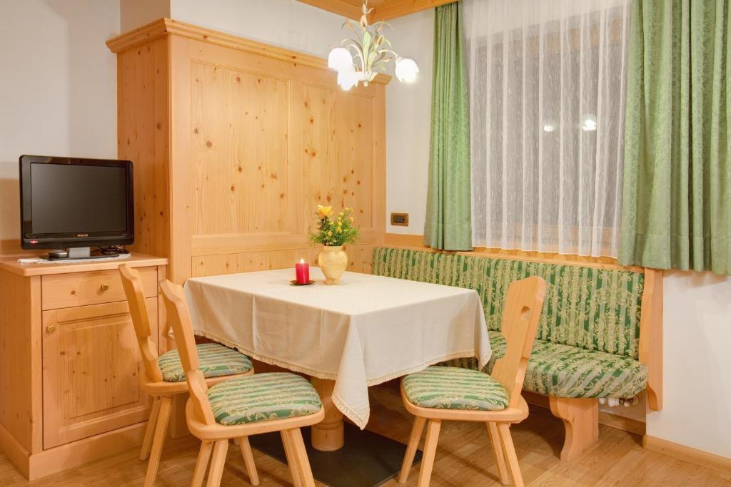 Residence Forcelles San Cassiano  Kamer foto