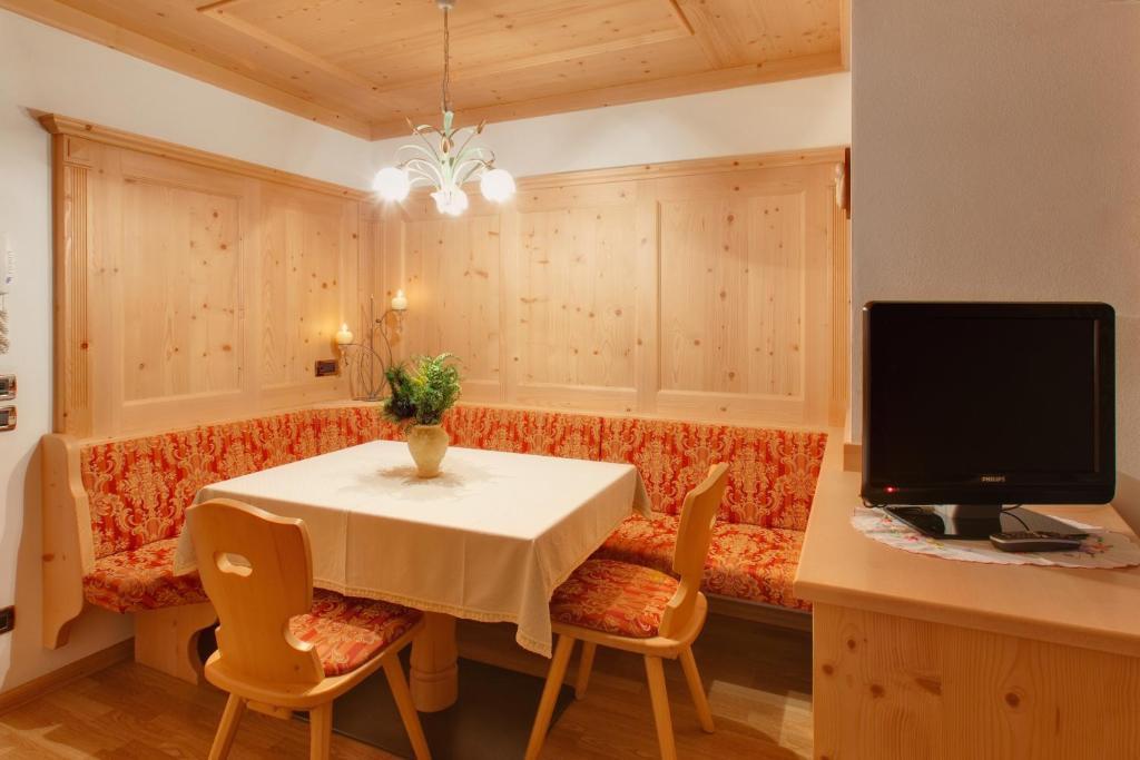 Residence Forcelles San Cassiano  Kamer foto